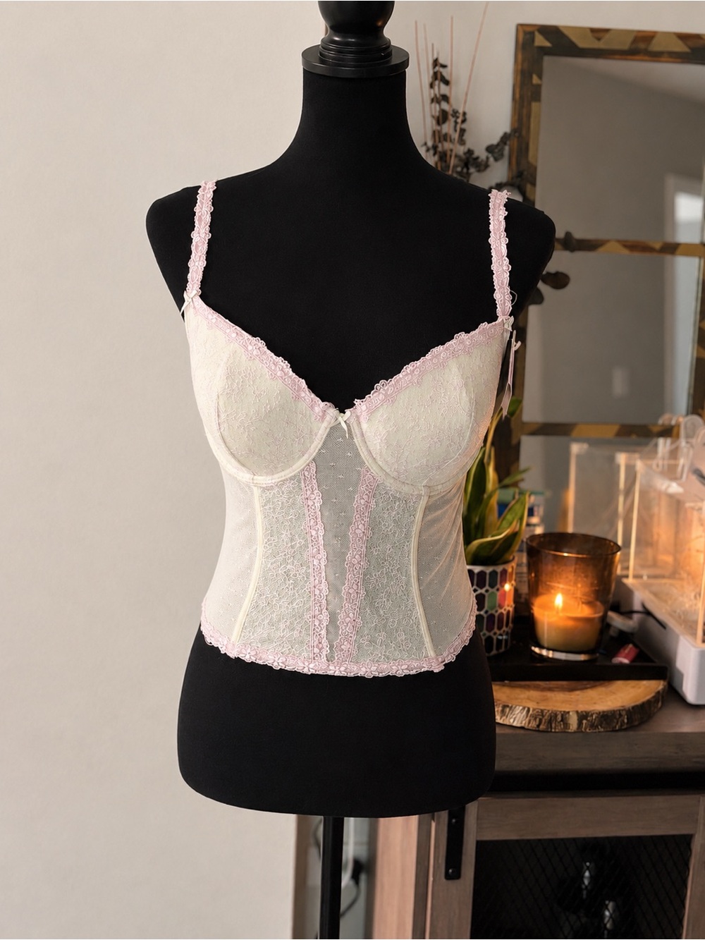 [Lejaby] Pastel green & Pink Lace Bustier Bra